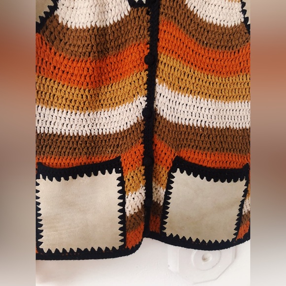 Vintage 70s Suede and Crochet Knit Vest Top / Vintage Crochet Knit Button Up Top - Picture 8 of 9
